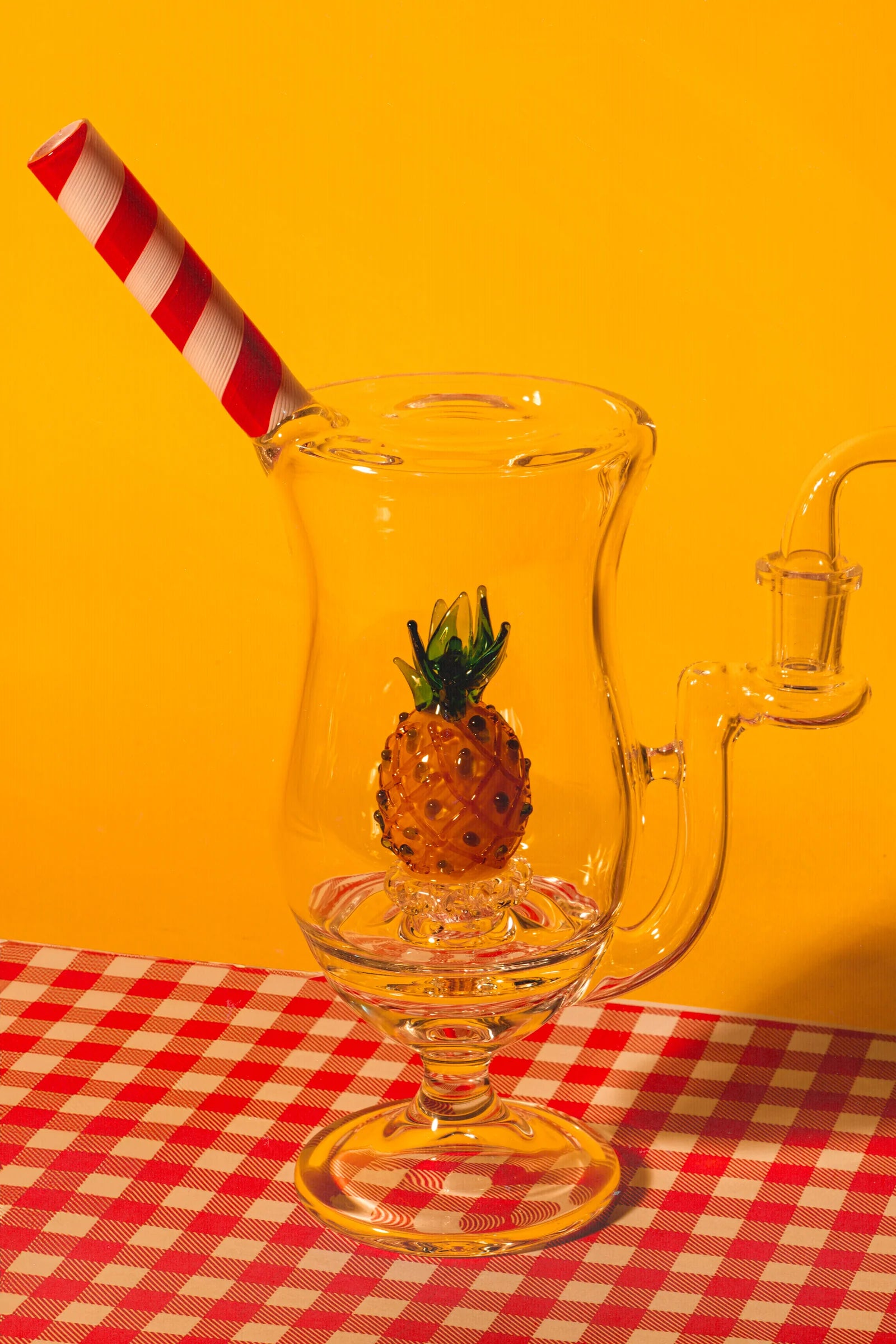 Red Eye Glass Piña Colada Concentrate Rig